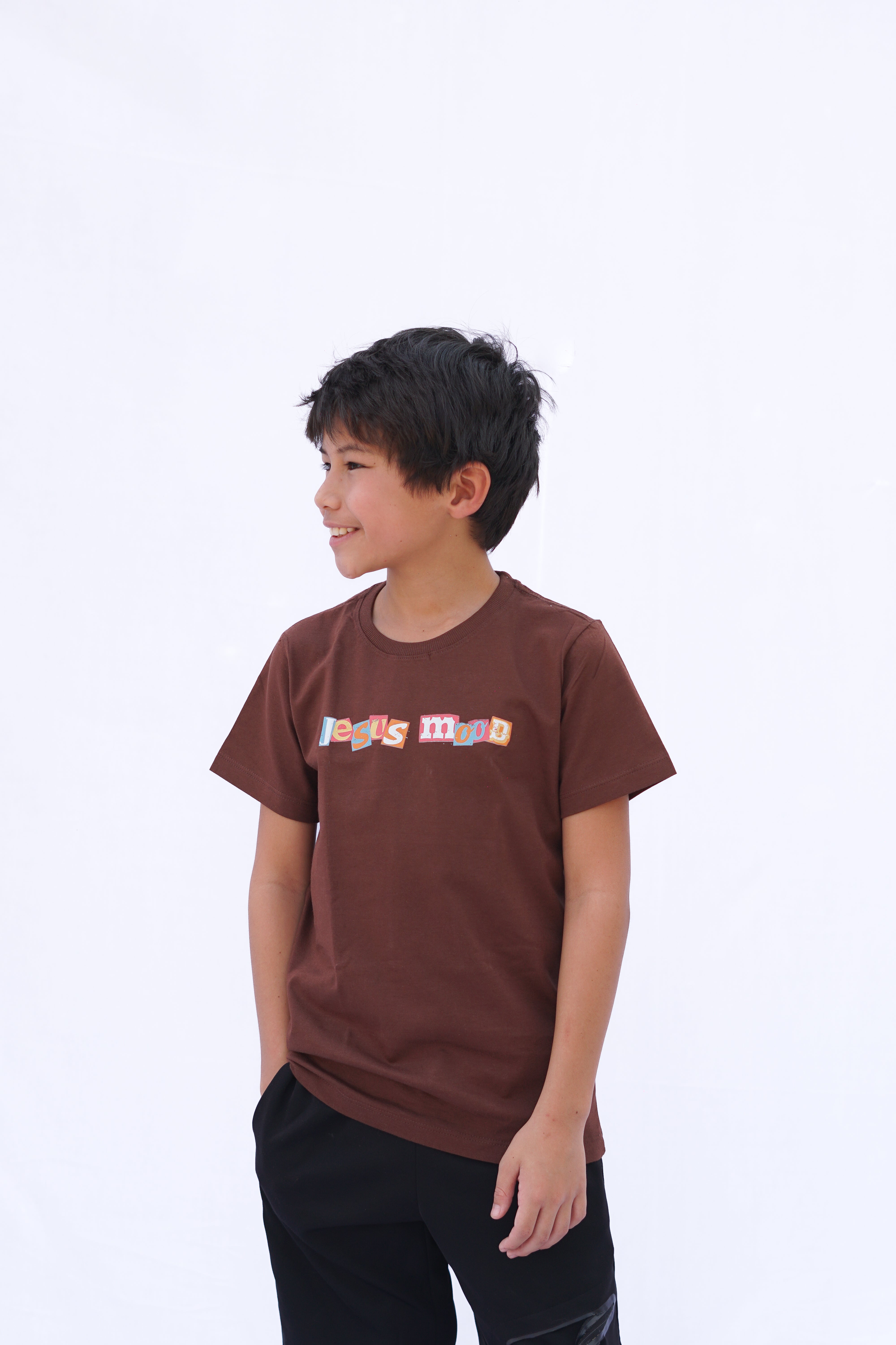 Camiseta “Magazine” Infantil Marrom