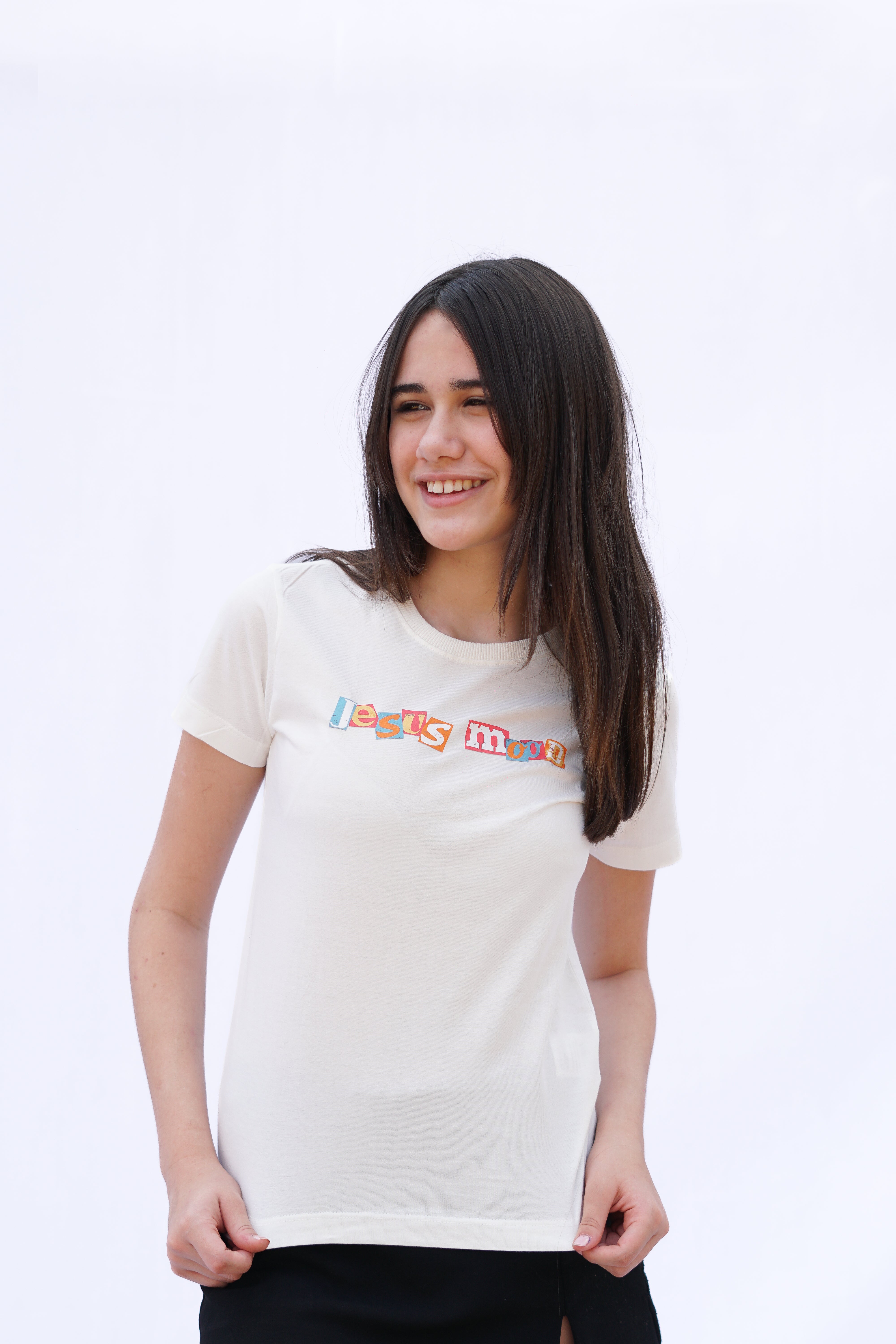 Camiseta “Magazine” Infantil Off White