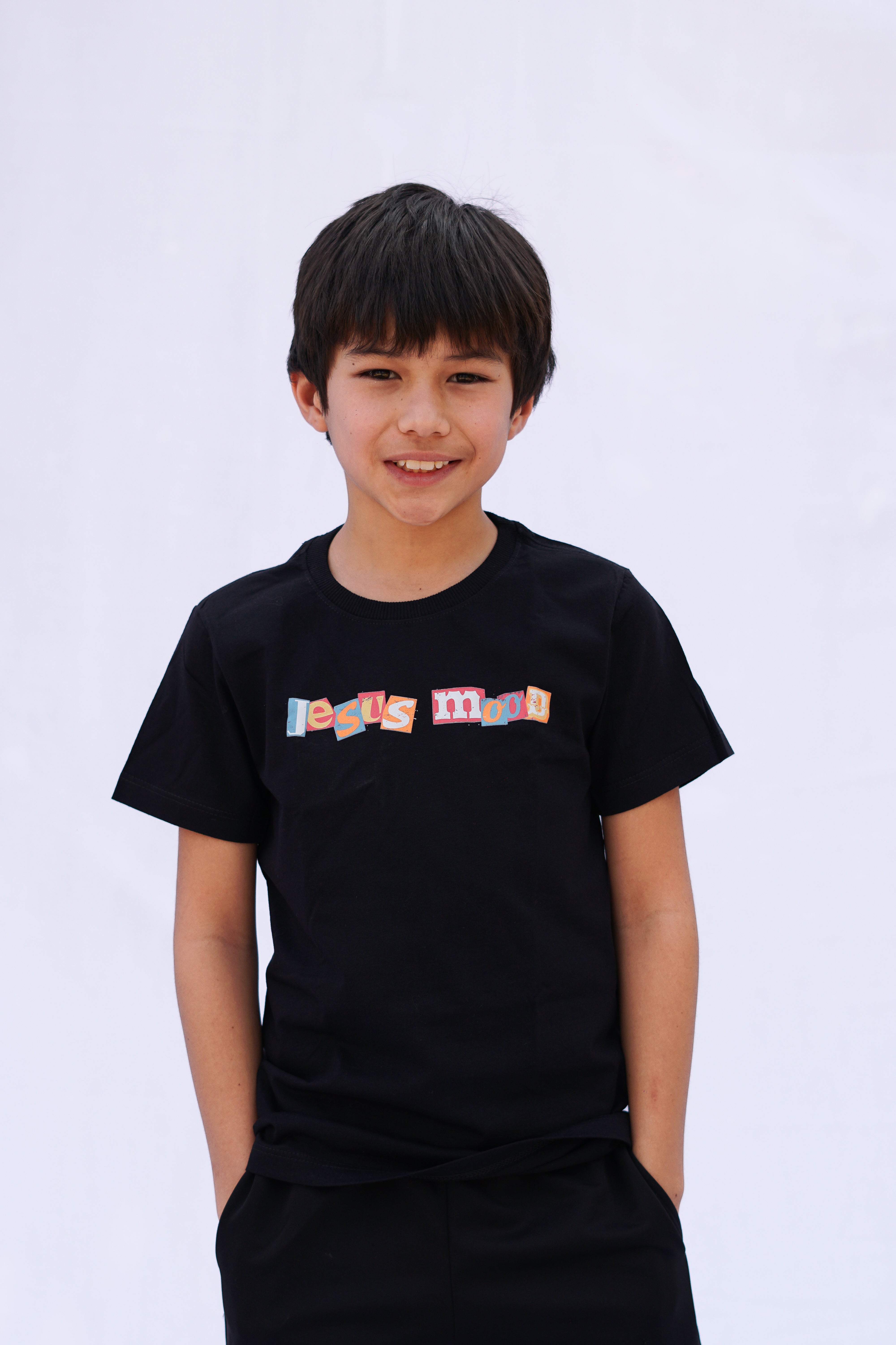 Camiseta “Magazine” Infantil Preta